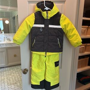 Obermeyer Kids' ski Snowsuit adjustable size to accommodate multiple ski seasons
